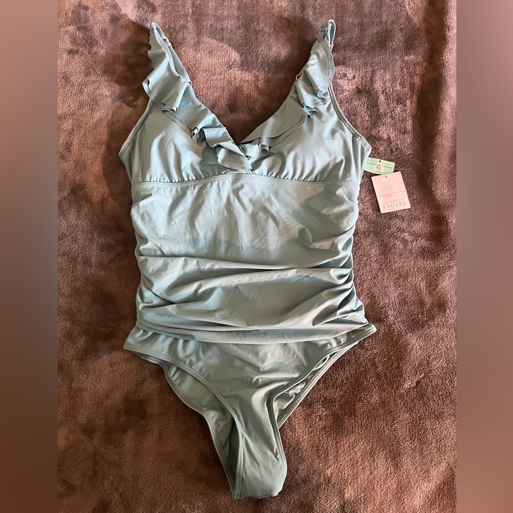 Sunsets Amira Blue One Piece Slimming Underwire Swimsuit Size 14- BRAND NEW